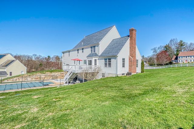 15 Pennock Road, Ashland, MA 01721