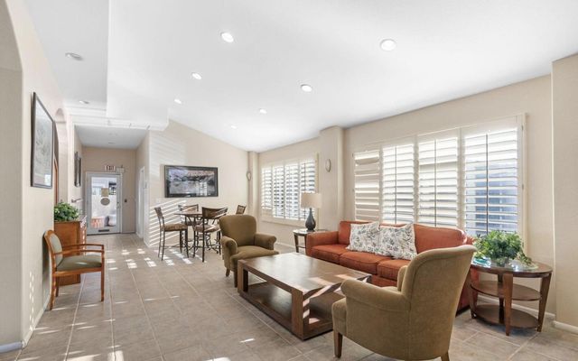 1720 E Thunderbird Road Unit 2052, Phoenix, AZ 85022
