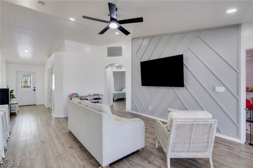 Image 9 of property listing at 1707 SW 3rd ST, Cape Coral, FL 33991