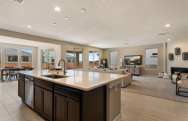 3008 Iolita Road SE, Rio Rancho, NM 87124