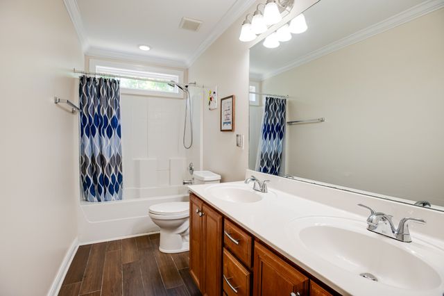 2140 Christina Ct, Hermitage, TN 37076