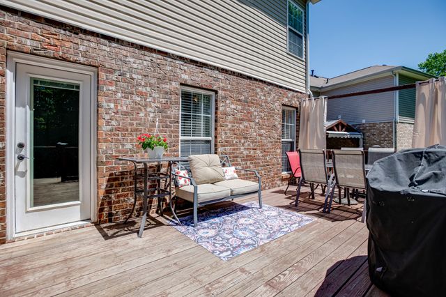2140 Christina Ct, Hermitage, TN 37076