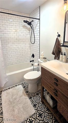 37352 Grafton Road, Grafton, OH 44044