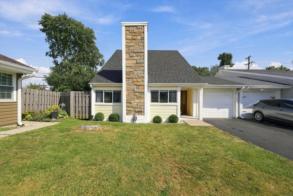 216 Robbin Drive, Romeoville, IL 60446 — photo 3