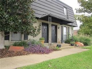 2729 Hurstview Drive C, Hurst, TX 76054