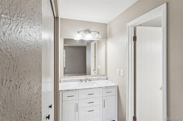 17156 E Progress Circle, Aurora, CO 80015
