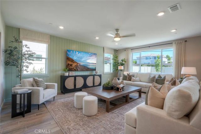 2066 Woolem Place, Escondido, CA 92026