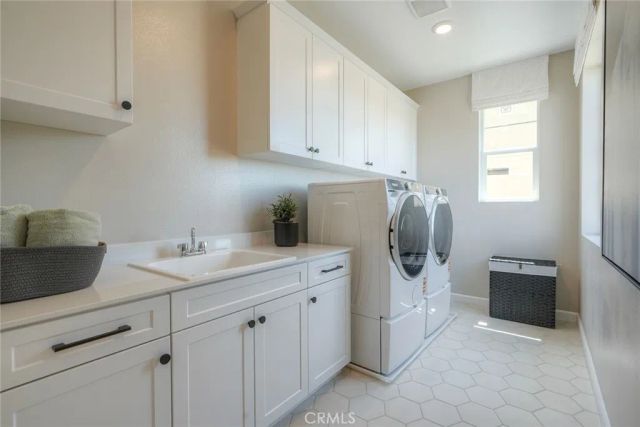 2066 Woolem Place, Escondido, CA 92026