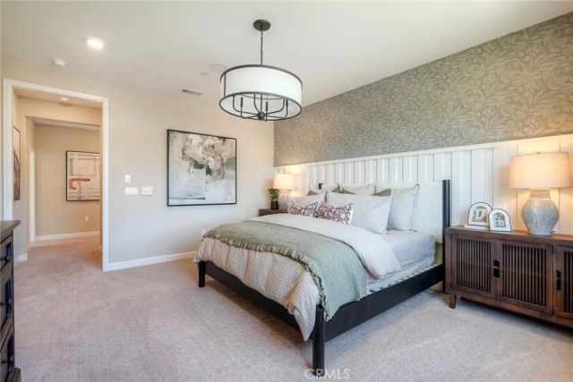 2066 Woolem Place, Escondido, CA 92026