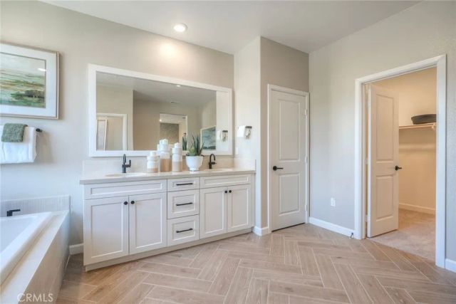 2066 Woolem Place, Escondido, CA 92026