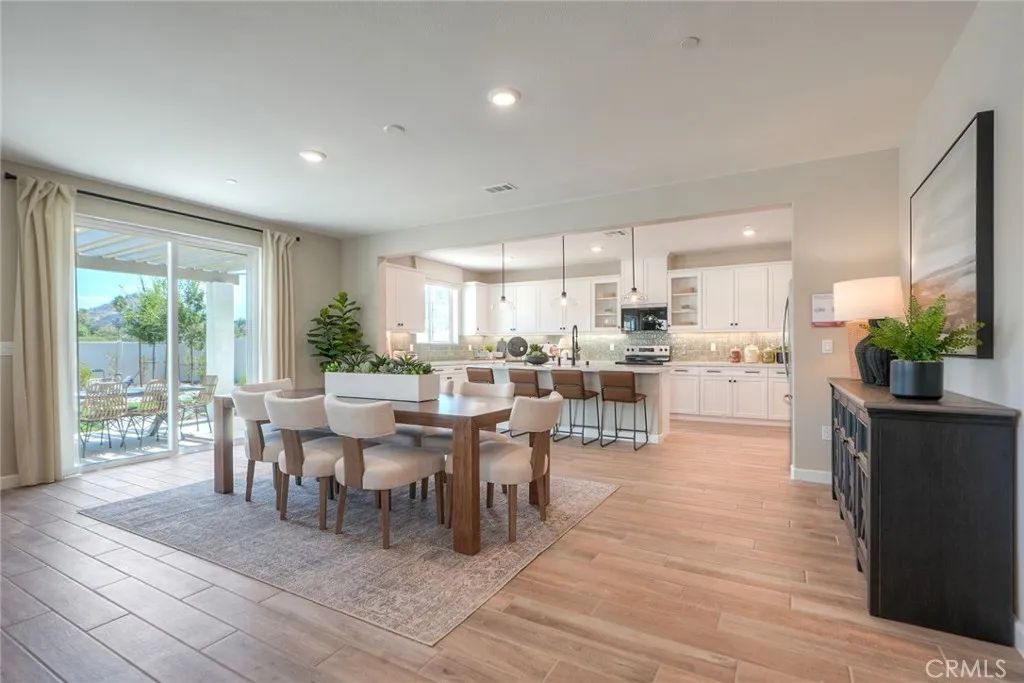 2066 Woolem Place, Escondido, CA 92026