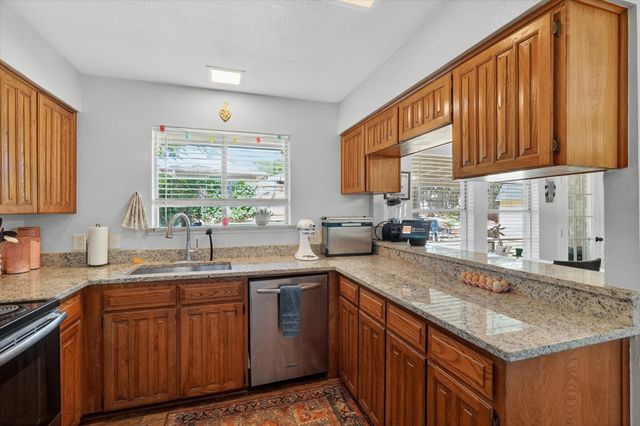 202 Laurel Street, Mansfield, TX 76063