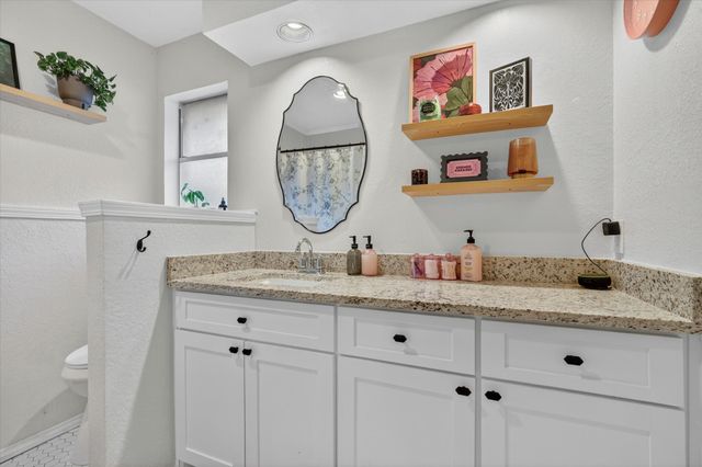 202 Laurel Street, Mansfield, TX 76063