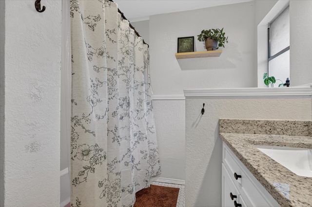 202 Laurel Street, Mansfield, TX 76063