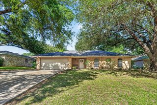 202 Laurel Street, Mansfield, TX 76063