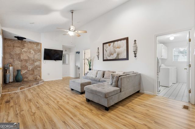 227 Dusty Lane, Macon, GA 31211