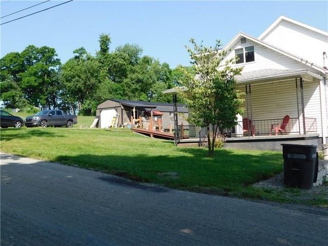 577 Woodside Old Frame Road, Smithfield, PA 15478