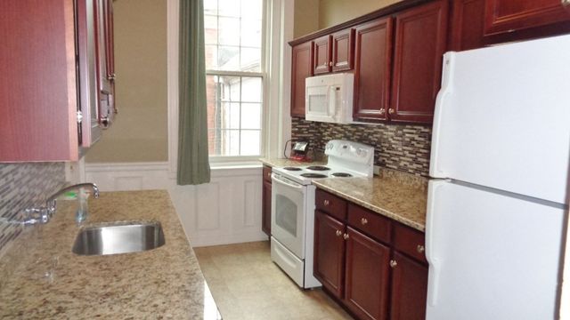 14 Main St 6, Plymouth, MA 02360