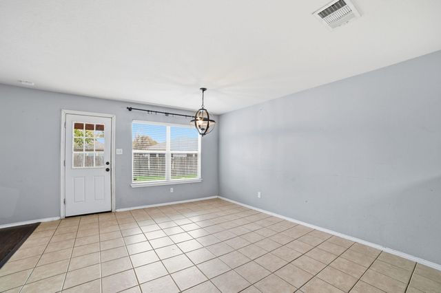 316 Housefinch LOOP, Leander, TX 78641