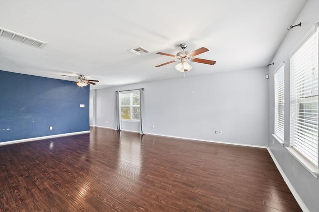 316 Housefinch LOOP, Leander, TX 78641