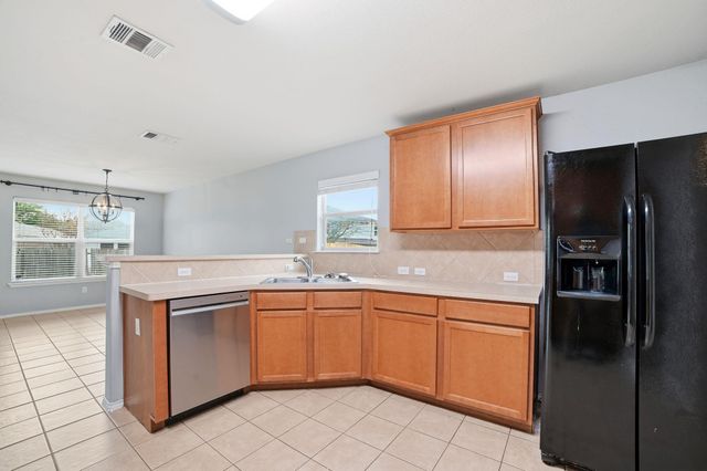 316 Housefinch LOOP, Leander, TX 78641