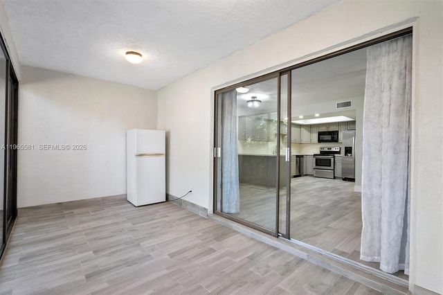 48 Matador Ln 5-23, Davie, FL 33324