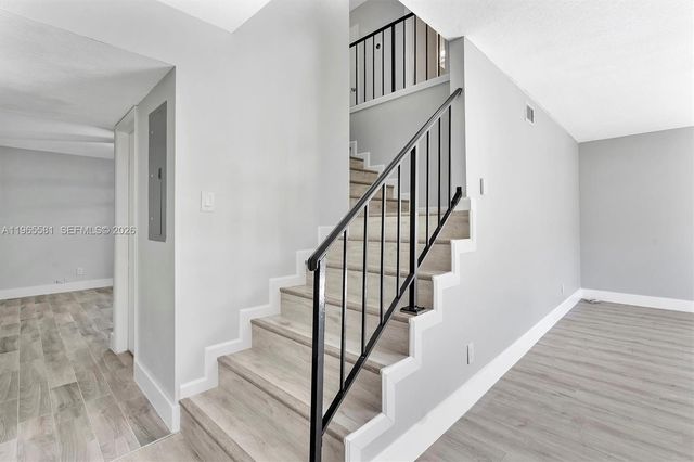 48 Matador Ln 5-23, Davie, FL 33324