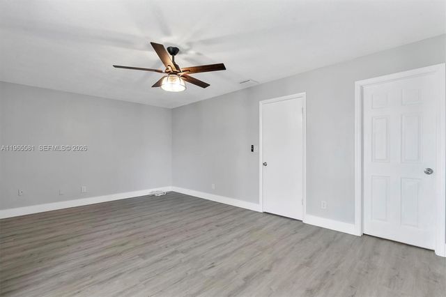 48 Matador Ln 5-23, Davie, FL 33324