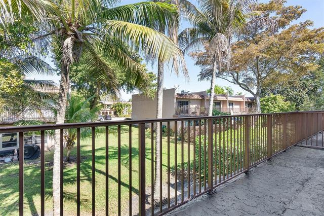 48 Matador Ln 5-23, Davie, FL 33324