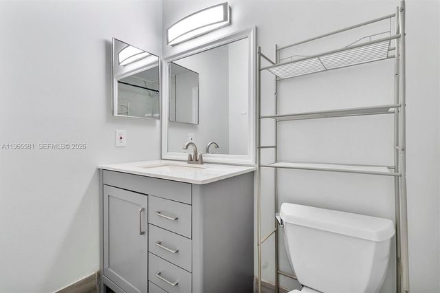 48 Matador Ln 5-23, Davie, FL 33324