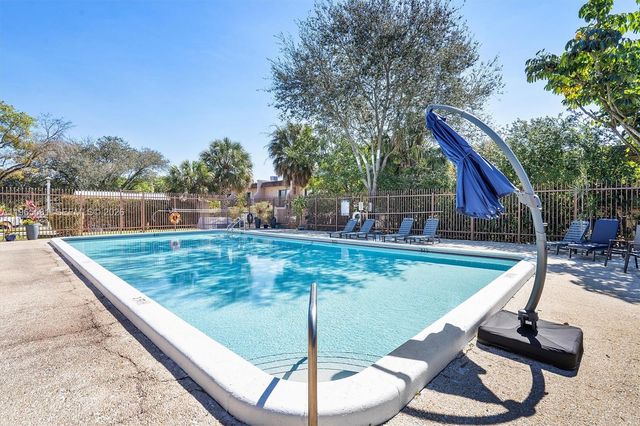 48 Matador Ln 5-23, Davie, FL 33324