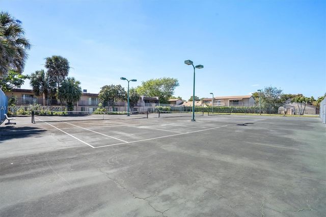 48 Matador Ln 5-23, Davie, FL 33324