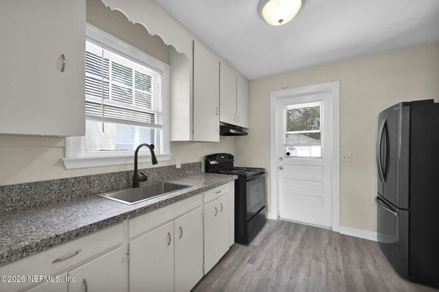 355 E 45TH Street, Jacksonville, FL 32208