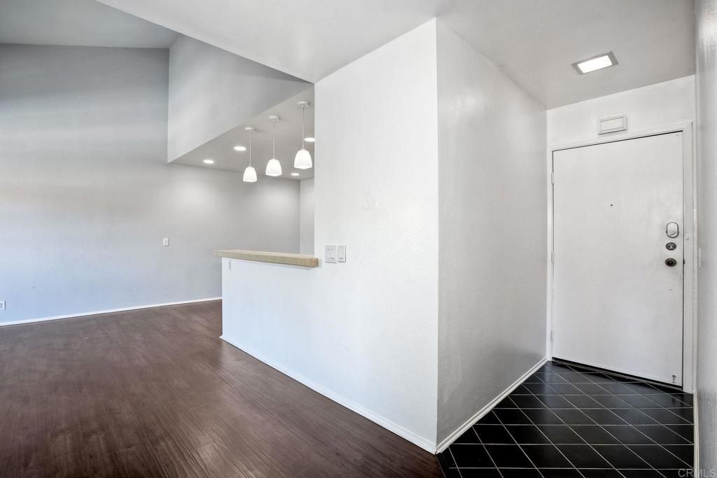 10350 Caminito Cuervo 111, San Diego, CA 92108 — photo 2