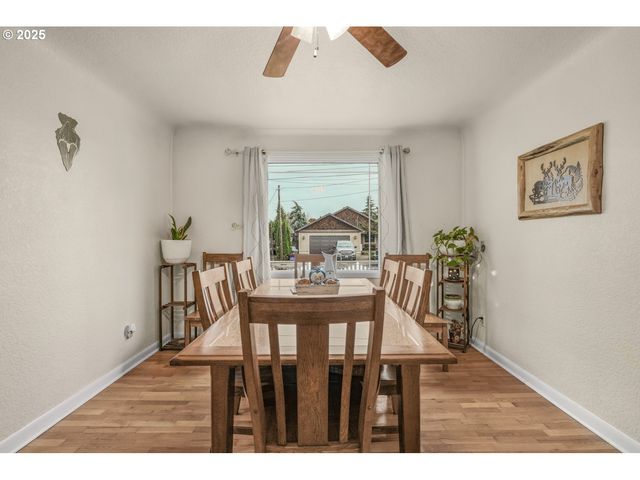 580 N SHERIDAN St, Mt Angel, OR 97362