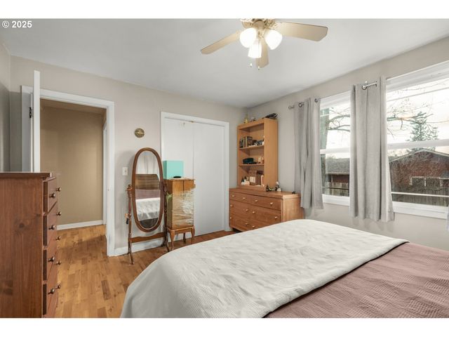 580 N SHERIDAN St, Mt Angel, OR 97362