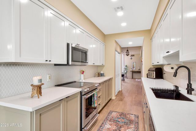 5332 N Questa Tierra Drive, Phoenix, AZ 85012
