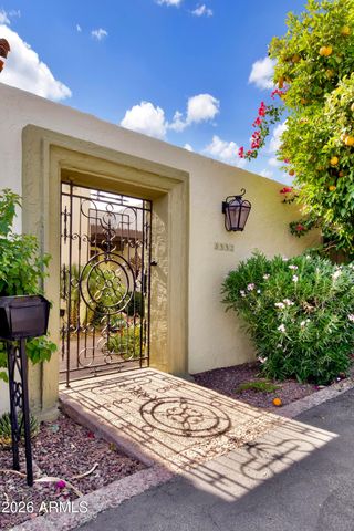 5332 N Questa Tierra Drive, Phoenix, AZ 85012