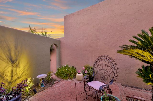 5332 N Questa Tierra Drive, Phoenix, AZ 85012