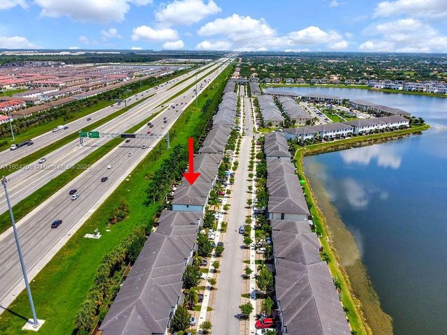 15678 NW 91st Ct, Miami Lakes, FL 33018