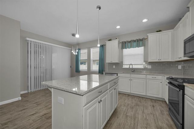 11823 BROOKSIDE DRIVE, Bradenton, FL 34211