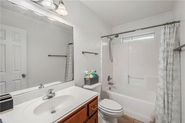 1500 Hunter Creek Drive, College Station, TX 77845