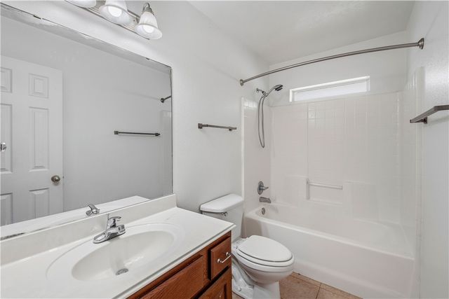 1500 Hunter Creek Drive, College Station, TX 77845