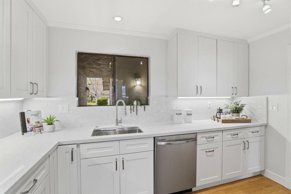 Image 9 of property listing at 575 Manet Terrace, Sunnyvale, CA 94087