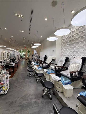 Beauty Salon & Spa in Brickell, Miami, FL 33131