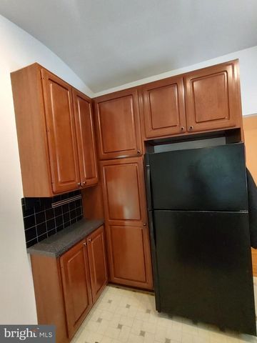 112 CLAYBROOK DR, Silver Spring, MD 20902