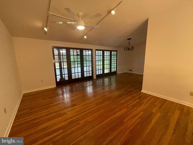 112 CLAYBROOK DR, Silver Spring, MD 20902