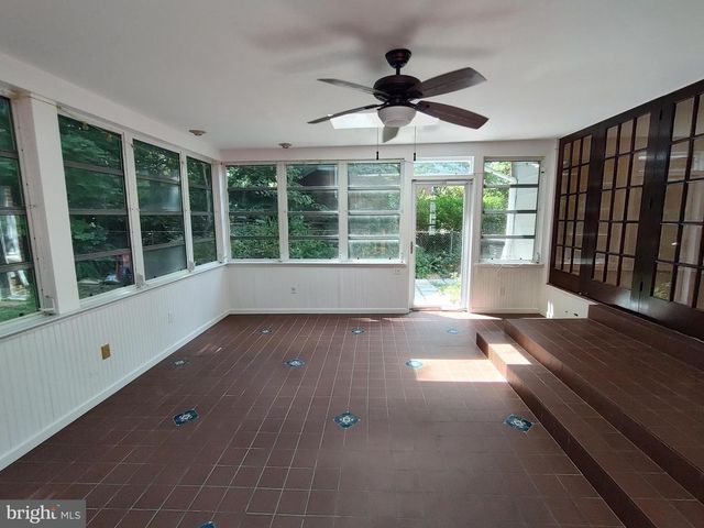 112 CLAYBROOK DR, Silver Spring, MD 20902