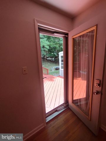 112 CLAYBROOK DR, Silver Spring, MD 20902