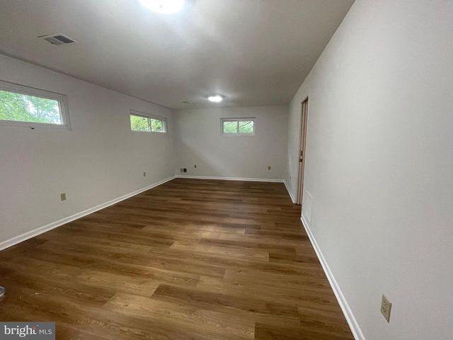 112 CLAYBROOK DR, Silver Spring, MD 20902